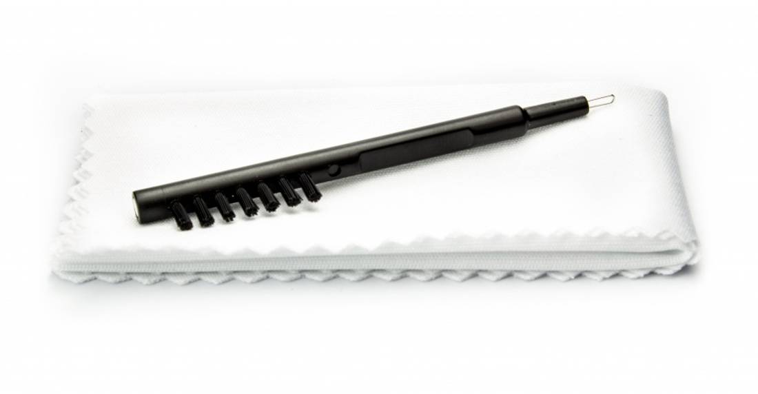 Cleaning Brush & Microfibre Cloth